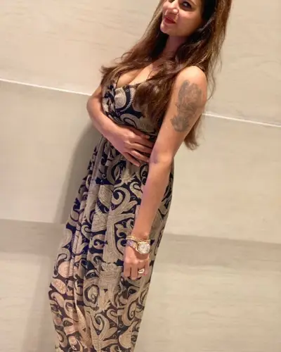 Barwadih Escort